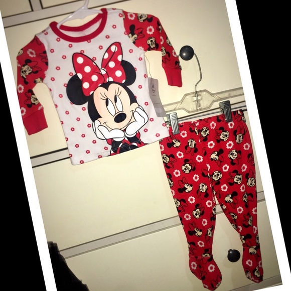 Disney Other - Baby girl 2-piece Minnie Mouse Outfit🎈 NWT🎈 Disney Other - Baby girl 2-piece Minnie Mouse Outfit🎈 NWT🎈